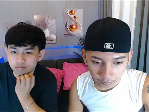 Snapshot of dylan_hardfucker chatting on 02.15.26 dylan hardfucker online show from 02.15.26