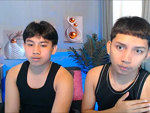 Snapshot of dylan_hardfucker chatting on 02.19.26 dylan hardfucker online show from 02.19.26