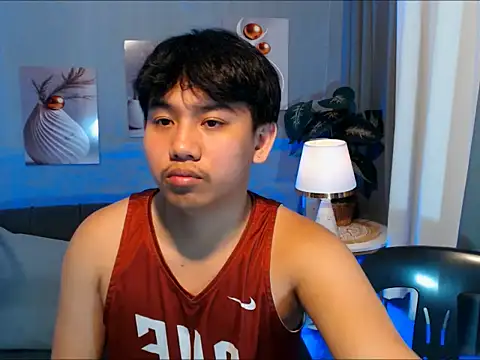 Snapshot of dylan_hardfucker chatting on 02.27.26 dylan hardfucker online show from 02.27.26