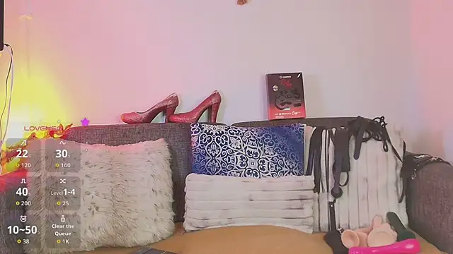 Laura hotmilf online show from 04.15.26