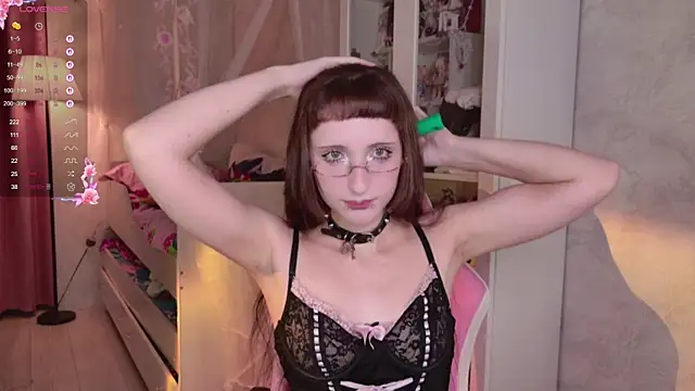 MiraJades online show from 07.07.26