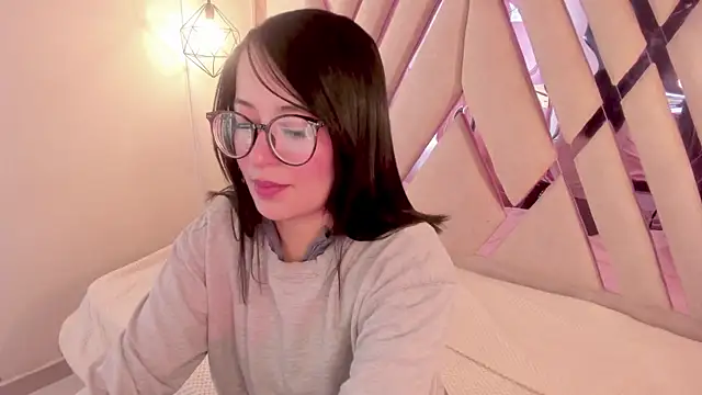 Lovely-martina online show from 02.25.26