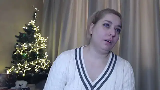 Snapshot of sweetpussy13 chatting on 01.05.25 sweetpussy13 online show from 01.05.25