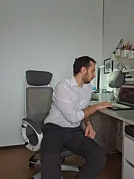 Snapshot of Lovebackground chatting on 02.26.26 Lovebackground online show from 02.26.26