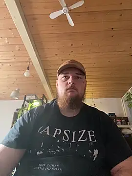 YoursxTruly online show from 12.16.25