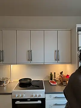 SilkyMira online show from 02.05.26