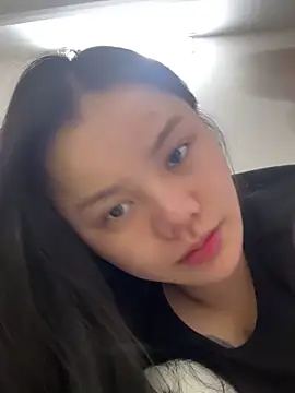 leo-kitty online show from 12.18.25