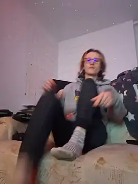 KoruYang online show from 12.21.25