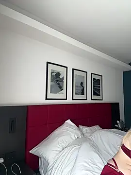 SunnyShiney online show from 02.05.26