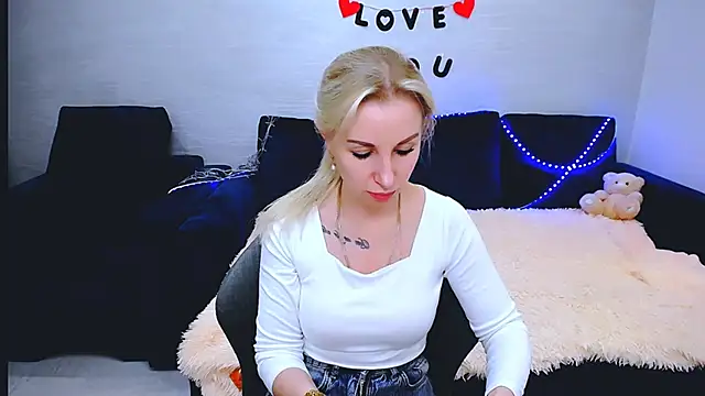 Hanna--Sweet online show from 02.13.26