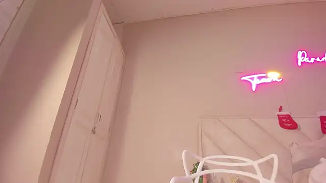  emily  st online show from 12.20.25