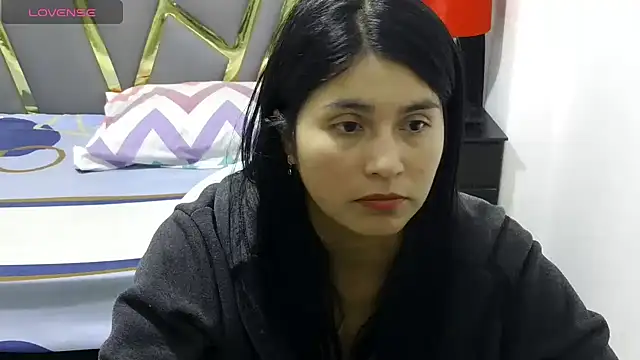 kangomez19 online show from 02.27.26