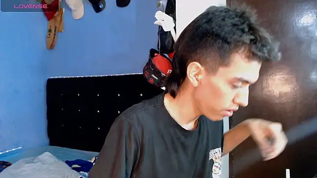 Juan Gomezz26 online show from 05.17.26