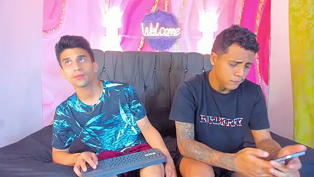 Hot Boys 69 online show from 12.21.25