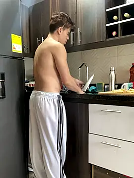 maxxcooper1 online show from 12.15.25