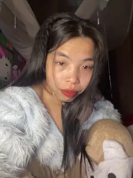 Snapshot of lux-su chatting on 02.02.26 lux-su online show from 02.02.26