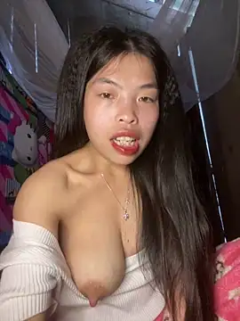 Snapshot of lux-su chatting on 02.17.26 lux-su online show from 02.17.26