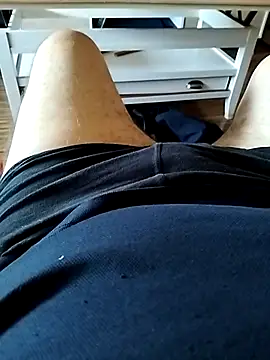 Snapshot of pj_pm90 chatting on 12.19.25 pj pm90 online show from 12.19.25