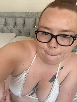 AnnieAinsx online show from 05.25.26