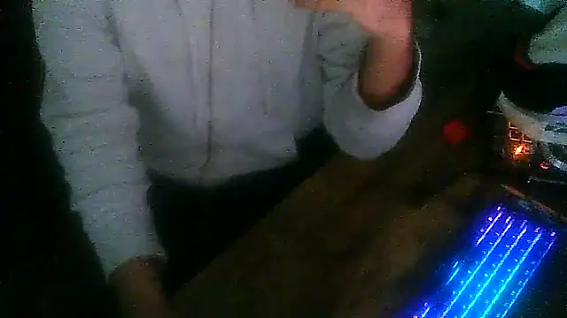 Snapshot of MrUnintentional chatting on 12.22.25 MrUnintentional online show from 12.22.25