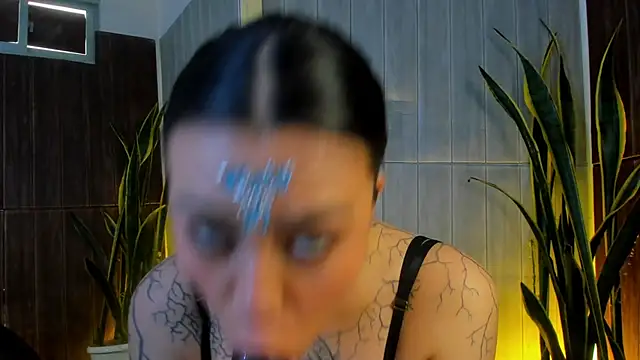 Adelaindiamond  online show from 03.31.26