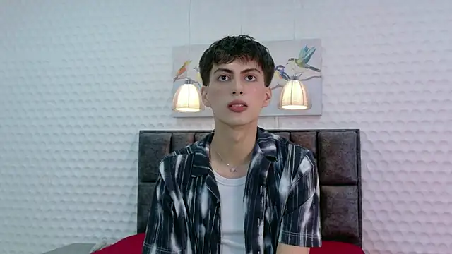 Snapshot of Martin_Williams chatting on 12.17.25 Martin Williams online show from 12.17.25