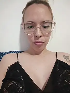 Snapshot of Zairablon chatting on 02.23.26 Zairablon online show from 02.23.26