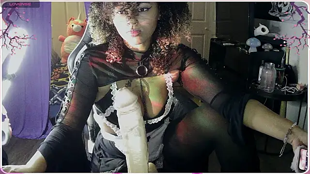 HonneyBunnyXO online show from 03.12.26