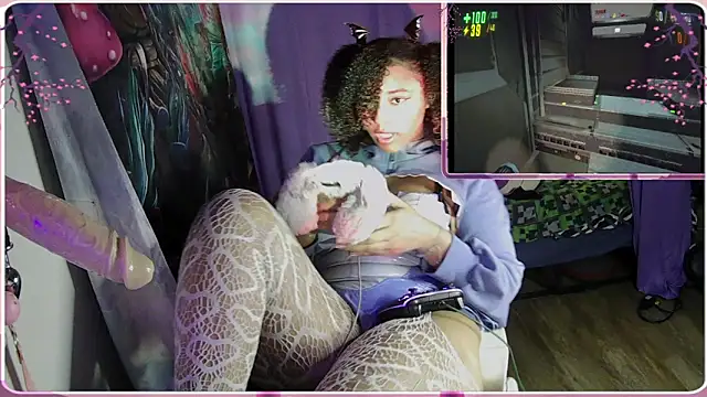 HonneyBunnyXO online show from 03.23.26