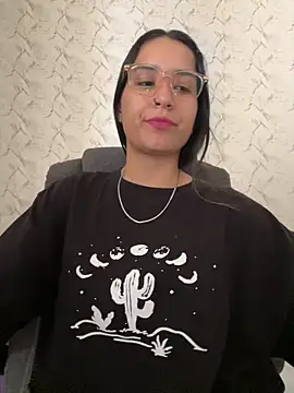 Val12777 online show from 12.18.25