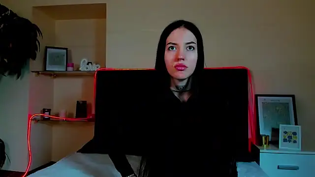 AdrianaCult online show from 02.13.26