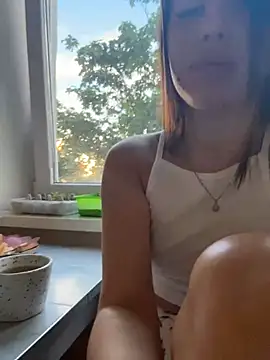 Lira Fayeee online show from 06.12.26