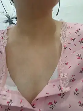 Emilyhomegirl1 online show from 12.19.25