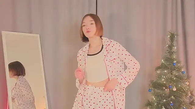 Leyla crsh online show from 12.16.25