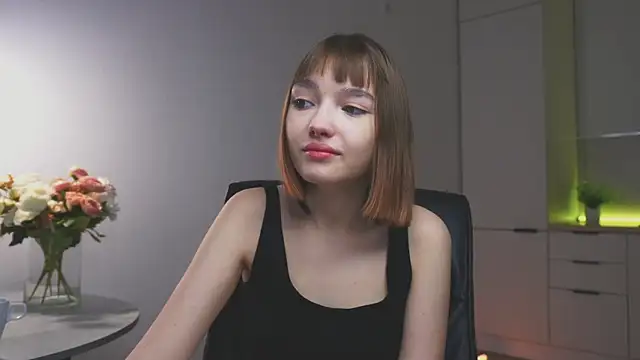 Leyla crsh online show from 04.17.26