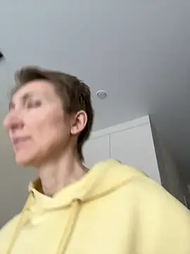 Snapshot of Sensual_Flower chatting on 02.05.26 Sensual Flower online show from 02.05.26