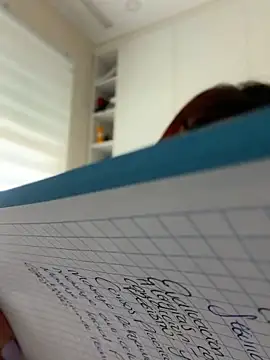 lara beker online show from 04.25.26