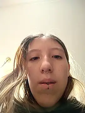 Snapshot of Briar_y_Blair chatting on 01.07.26 Briar y Blair online show from 01.07.26