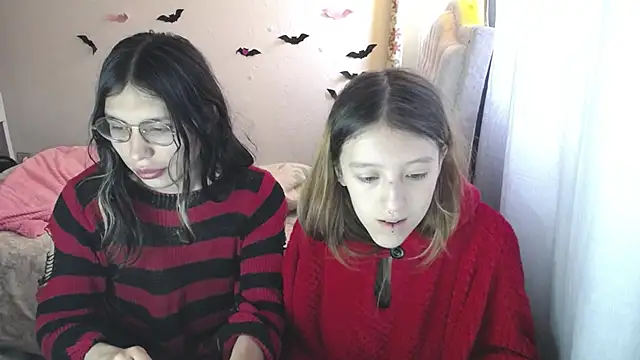 Snapshot of Briar_y_Blair chatting on 01.14.26 Briar y Blair online show from 01.14.26