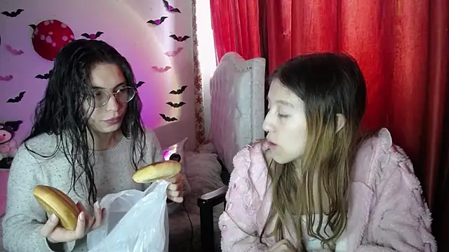 Briar y Blair online show from 04.10.26