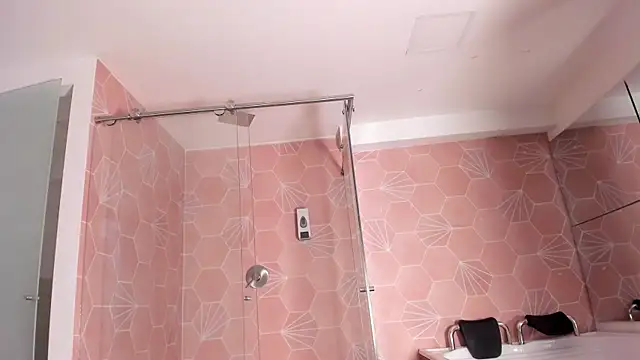  TaylorBlack online show from 01.08.26