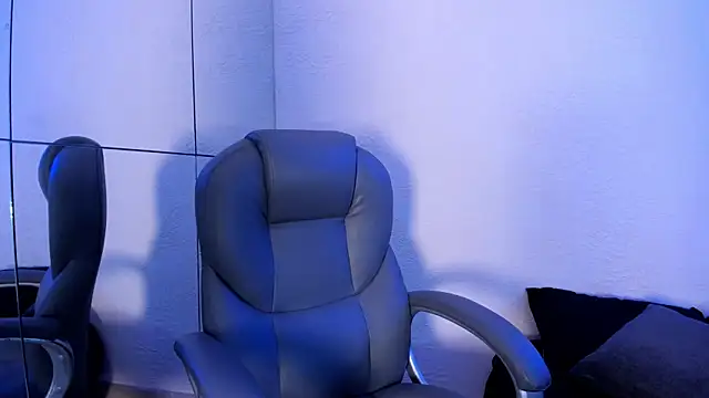  TaylorBlack online show from 05.19.26
