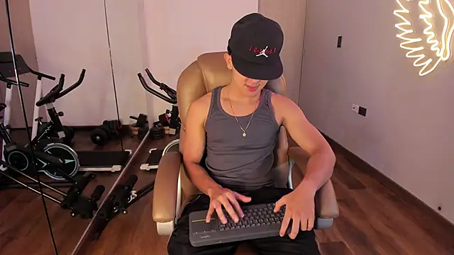  TaylorBlack online show from 05.24.26