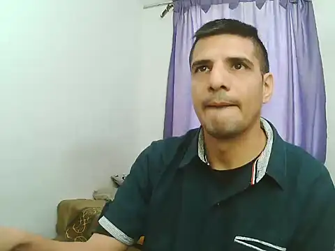 Adam Arango online show from 01.08.26