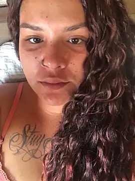 Geelalmeida online show from 02.20.26