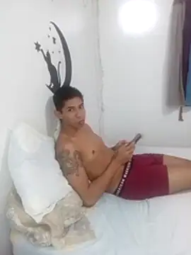 LolaAndBugs  online show from 01.16.26