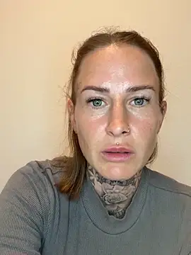 Klarry69 online show from 04.10.26