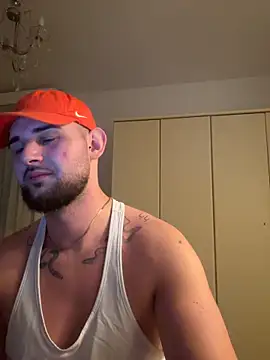 Snapshot of LunaFoxTip chatting on 02.02.26 LunaFoxTip online show from 02.02.26