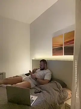 Snapshot of LunaFoxTip chatting on 03.02.26 LunaFoxTip online show from 03.02.26