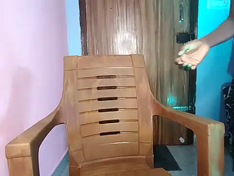 Snapshot of Mariya_000 chatting on 12.21.25 Mariya 000 online show from 12.21.25